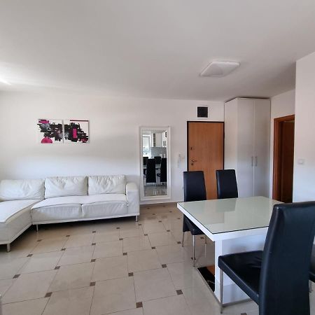 Apartment Matea Banjole Εξωτερικό φωτογραφία