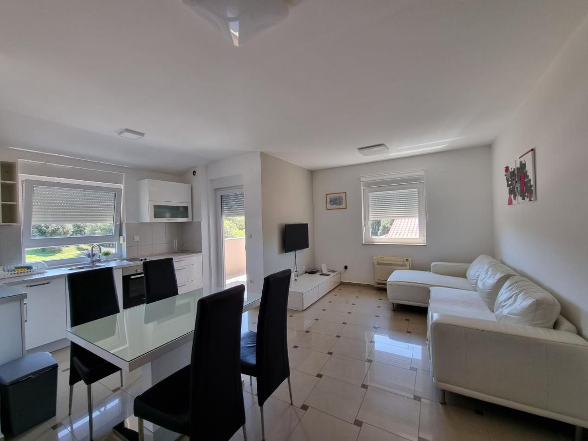 Apartment Matea Banjole Εξωτερικό φωτογραφία